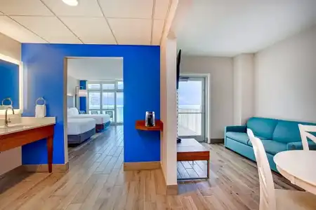 Holiday Inn Express & Suites Panama City Beach - Beachfront by IHG - 127