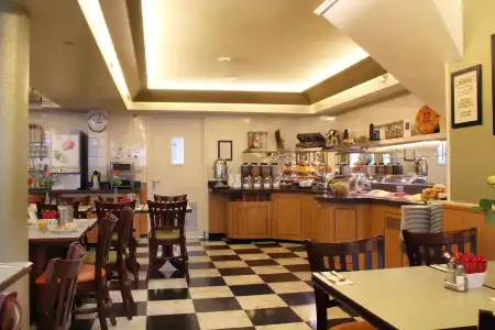 Avenue - 16