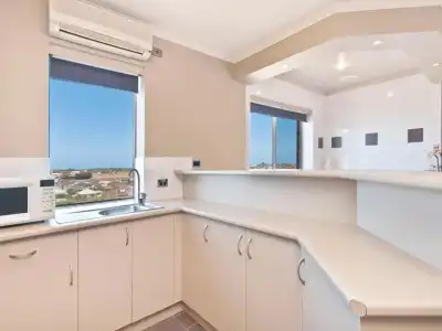 Comfort Inn On Raglan - 51