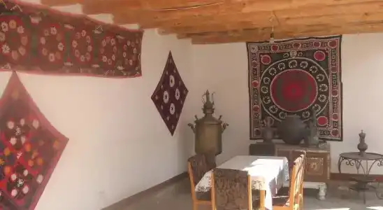 Sarrafon Guest House - 9
