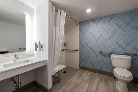 Hilton Garden Inn - 16