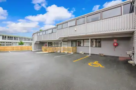 Greenlane Motel - 9