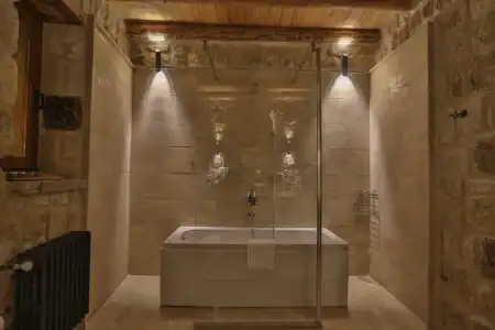 Acropolis Cave Suite - 51