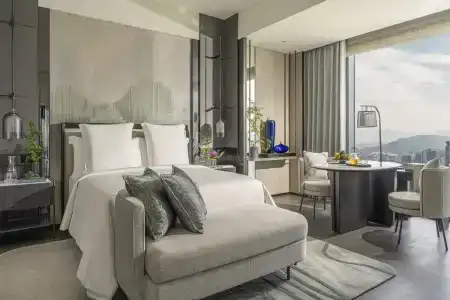 Four Seasons At Centre - 2