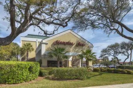 Hampton Inn Amelia Island at Fernandina Beach - 18