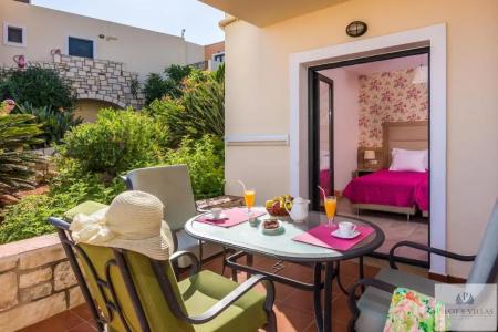 Pilot's Villas Luxury Suites - 56