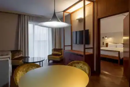 Radisson & Apartments - 42