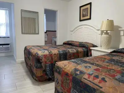 Shell Motel - 48
