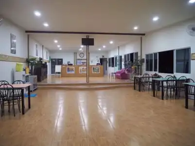 Airport Sky Resort - 7