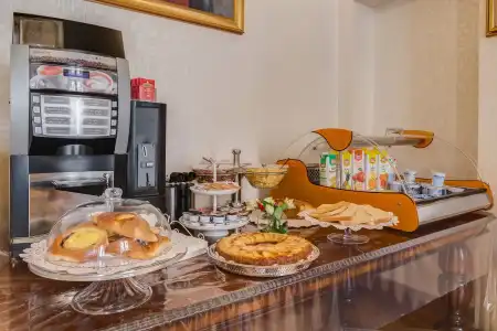 Affreschi Su Roma B & B - 10