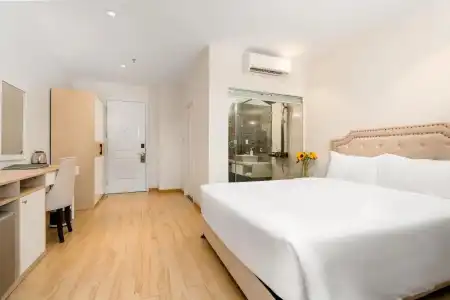 RHM Luxury And Suite - 34