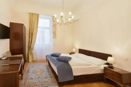 Erzherzog Johann Palais - 54