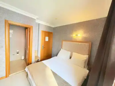 Lounge Boutique - 2