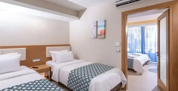 Royal & Imperial Belvedere Resort - 111