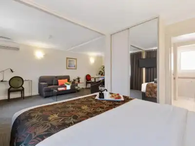 The Peninsula Riverside Serviced Apartments - 193