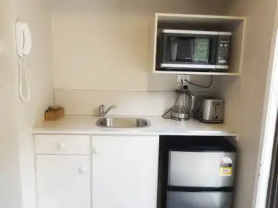 Middlemore Motel - 12