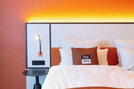 Holiday Inn - the niu, BLADE SOLINGEN by IHG - 27