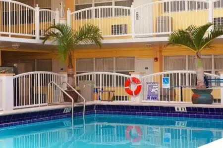Beach Place - 13
