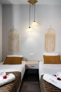 Kastro Beach Apartments - 20