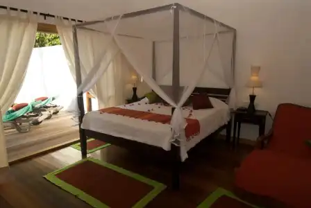 Kuredu Island Resort & Spa - 9