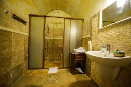 Vineyard Cave - 31