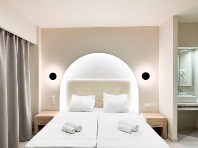 Acropolis Apartments - 66