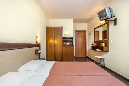 Elinotel Polis - 4