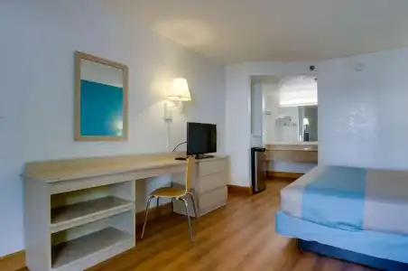 Motel 6 Atlanta, Ga - 65