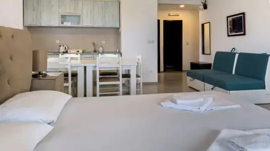 Open Sea Luxury Apartments - 59