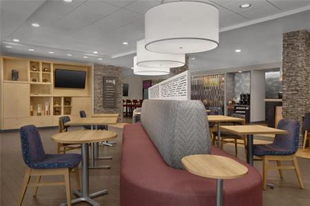 Home2 Suites by Hilton Anchorage / Midtown - 32