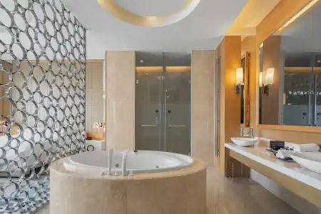 Renaissance Chengdu - 108