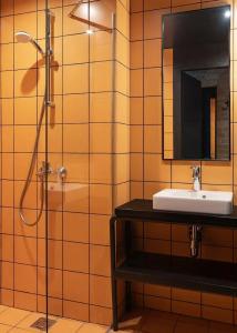 Globe Runner Rooms & Dorms - 43