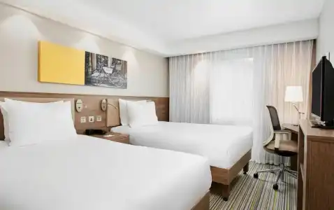 Hampton by Hilton Oxford - 24