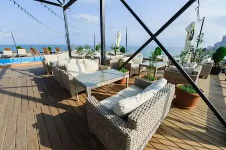 Best Western Plus - 18