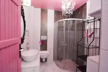 Kiraz Cicegi Butik Akyaka - 6