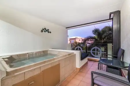 Regal Port Douglas - 44