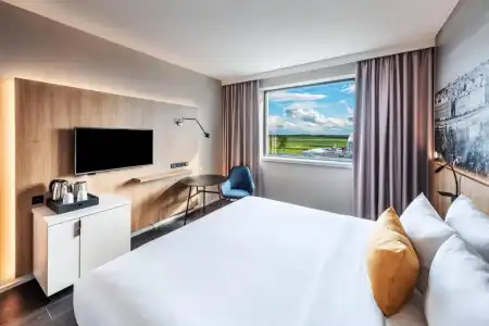 Courtyard by Marriott Prague Airport - 36