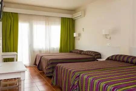 Sol y Miel Hostal - 114
