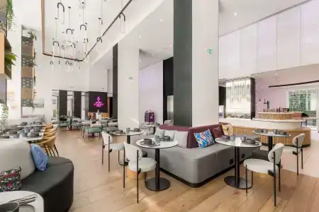 Yotel - 44