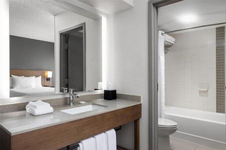 Hyatt Place Orlando Airport - 37