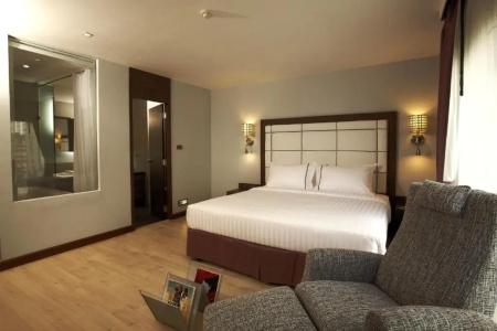 Sukhumvit Suites - 84