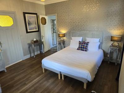 Le Castel Guesthouse - 95