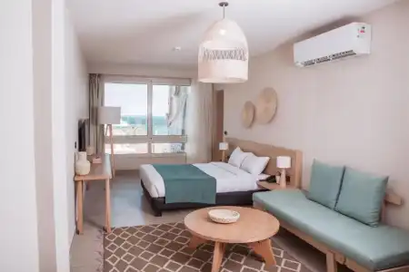Redcon Suites - 114
