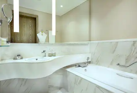 DoubleTree by Hilton Doha Old Town - 9