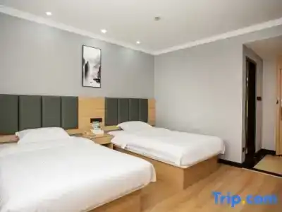 GreenTree Inn Express - 24