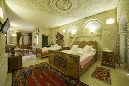 Safran Cave - 119