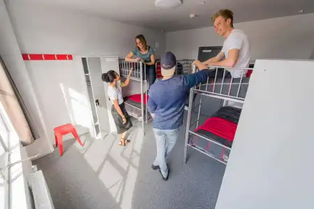 Urbanz - Hostel - 14