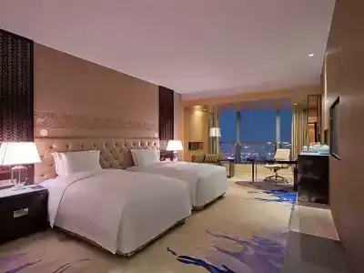Hilton - 106