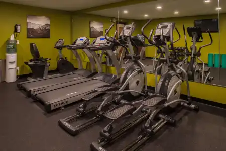 Best Western Ambassador Inn & Suites - 23