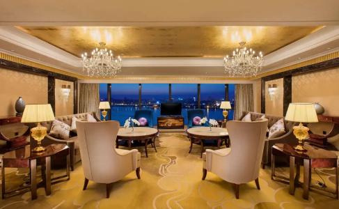Hilton Wuhan Riverside - 86